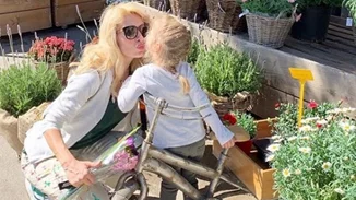 Ελένη Μενεγάκη | Η νέα φωτογραφία με την μικρή Μαρίνα