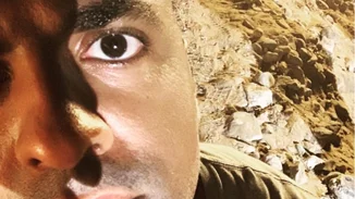 Ησαΐας Ματιάμπα | Η τρυφερή φωτογραφία με τη σύζυγό του και τον ενός έτους γιο τους