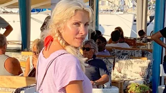 Ελένη Μενεγάκη | Η selfie χωρίς φίλτρα με τις κόρες της από τις διακοπές τους!