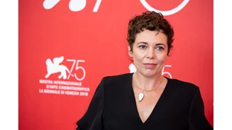 Ένα νέο teaser του Netflix μάς δείχνει την Olivia Colman ως βασίλισσα Ελισάβετ