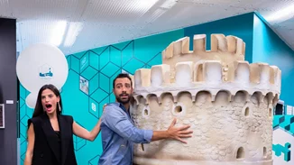 Το Μουσείο Ψευδαισθήσεων της Αθήνας κλείνει ένα χρόνο και το γιορτάζει με μία ανακοίνωση που περιμέναμε από καιρό