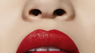 O οίκος Dior γιορτάζει το πρώτο αλλά και πιο εμβληματικό του κραγιόν