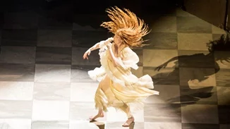 Το μήνυμα των Florence and the Machine για τις 3 συναυλίες στην Αθήνα