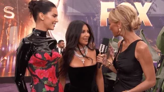 Kim Kardashian - Kendall Jenner | Μαζί στα Emmys! Οι κοινές δηλώσεις κατά την άφιξή τους
