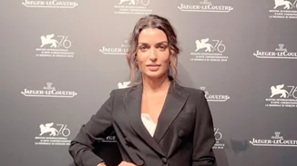 Τόνια Σωτηροπούλου | Στο κόκκινο χαλί του Φεστιβάλ Βενετίας - Τι φόρεσε