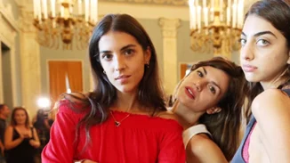 Άννα Μαρία Βέλλη | Η οργισμένη απάντησή της στον Άρη Καβατζίκη για τη συμμετοχή της στις «Κούκλες»