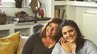 Δανάη Μπάρκα | Η νέα φάρσα στην Βίκυ Σταυροπούλου είναι ό,τι καλύτερο θα δεις