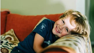 Πώς να θέσεις όρια στο παιδί χωρίς να λες διαρκώς «όχι», «πρόσεχε» και «μη»