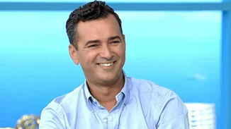 Άγγελος Μπράτης | Η εντυπωσιακή αλλαγή στην εμφάνισή του, ο νέος έρωτας στη ζωή του