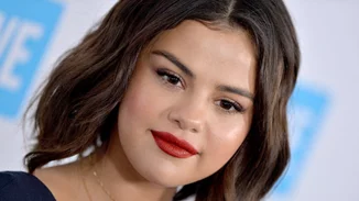 Καταλήξαμε! Αυτά είναι τα 4 κραγιόν που πρέπει να φοράς από σήμερα και κάθε μέρα