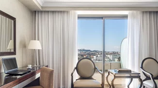 Το ανανεωμένο Radisson Blu Park Hotel επενδύει στη φιλοξενία