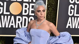 Η Lady Gaga φόρεσε την πιο ευφάνταστη προστατευτική μάσκα