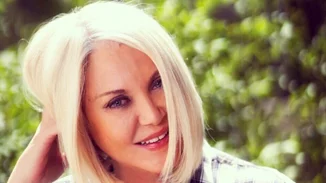 Ρούλα Κορομηλά | Full ερωτευμένη η παρουσιάστρια (pic)