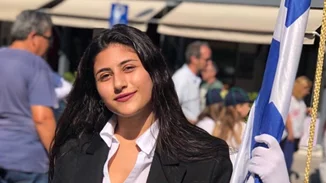 Αριστούχος η κούκλα 17χρονη κόρη πολύ γνωστού Έλληνα ηθοποιού