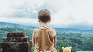 «Τα διαφορετικά παιδιά, τριανταφυλλιές με αγκάθια»: Το κείμενο ενός εκπαιδευτικού που συγκινεί…