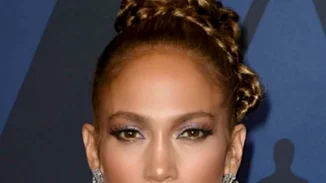 Jennifer Lopez | Τα μυστικά πίσω από τη λαμπερή επιδερμίδα της