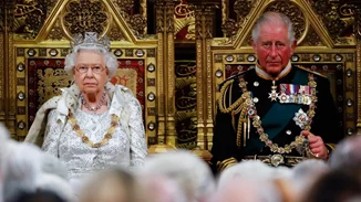 Ετοιμάζεται να παραιτηθεί η Βασίλισσα Ελισάβετ;