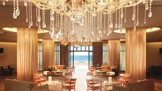 Πού θα πάμε τα Χριστούγεννα; 3 προορισμοί για γιορτινές αποδράσεις