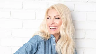 Η chic εμφάνιση της Eλένης Μενεγάκη που μας ενθουσίασε