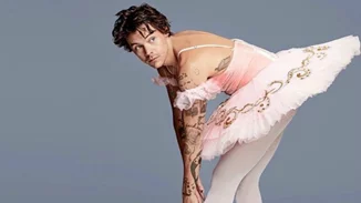 Harry Styles | Φοράει tutu και αποθεώνεται από τους fans του