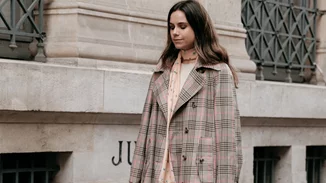 Αυτά τα πανωφόρια φοράνε τώρα οι stylish γυναίκες του Λονδίνου