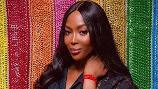 Απίστευτη Naomi Campbell | Ταξιδεύει σαν... αστροναύτης για να προστατευτεί από τον κορονοϊό (pic,vid)