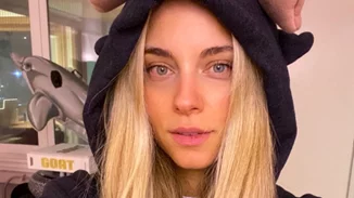 Συμβαίνει τώρα | Το μακρύ καρέ της Δούκισσας Νομικού θα σε στειλει στο κομμωτήριο