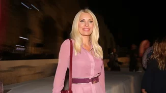 Ελένη Μενεγάκη | Μόλις έβαλε το τέλειο casual look για τις χειμερινές εμφανίσεις σου