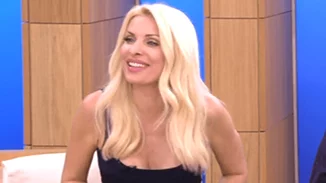 Ελένη Μενεγάκη | Το απρόοπτο με το σέξι φόρεμά της