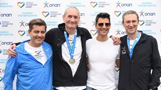 Η «Ομάδα Προσφοράς ΟΠΑΠ» έκοψε πρώτη το νήμα στον 37ο  Μαραθώνιο της Αθήνας