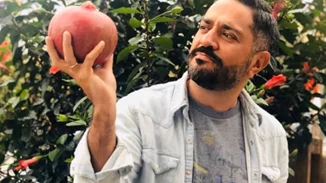 Λευτέρης Σουλτάτος | Η φωτογραφία του με την Αθηνά Οικονομάκου και η νέα μαντινάδα