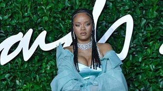 Η Rihanna παίρνει θέση για τη δολοφονία του George Floyd