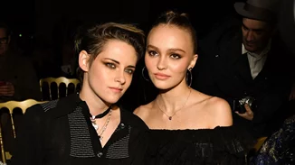 Chanel Métiers d’art show | Οι πασίγνωστες γυναίκες που τίμησαν με την παρουσία τους την πρώτη συλλογή της Virginie Viard