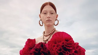 Alexander McQueen Resort 2020 | Λουλούδια με ιδιαίτερο νόημα