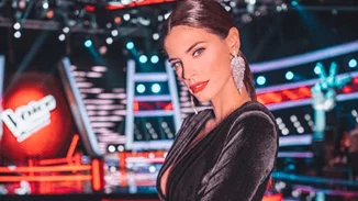 Xριστίνα Μπόμπα | Έγινε νονά και φόρεσε το ιδανικό φόρεμα για τα Χριστούγεννα