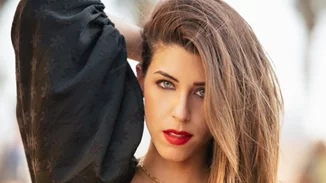 Κέρδισε μία VIP πρόσκληση για την συναυλία της Demy και πλούσια δώρα μακιγιάζ από την Smashbox