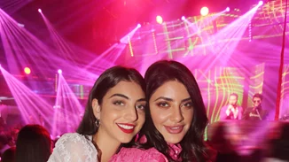 Ειρήνη Καζαριάν | Η βραδινή έξοδος με την αδερφή της και το εκκεντρικό φόρεμα