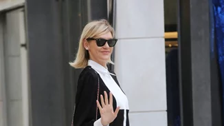 Σάσα Σταμάτη | Πιο chic από ποτέ για βόλτα στη  Γλυφάδα