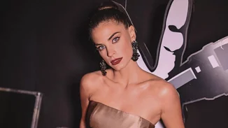 Χριστίνα Μπόμπα | Με εντυπωσιακή δημιουργία του Βασίλη Ζούλια στον 2ο ημιτελικό του The Voice