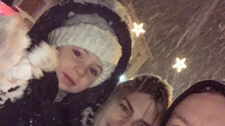 Γιάννης Βαρδής-Νατάσα Σκαφίδα | Οικογενειακά Χριστούγεννα στη Βυτίνα