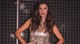 Χριστίνα Μπόμπα | Το πιο ιδιαίτερο φόρεμά της το φυλούσε για τον ημιτελικό του The Voice