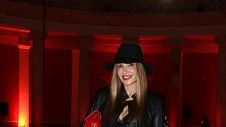 Fashion «χρυσό βατόμουρο» | Οι 3 Ελληνίδες stars που το κέρδισαν τον περασμένο μήνα