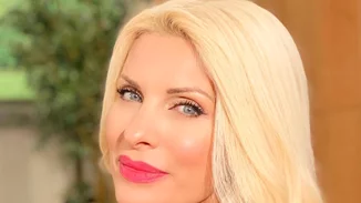 Ελένη Μενεγάκη | Η πρώτη εμφάνιση μετά την αποκάλυψη της αντικαταστάτριάς της