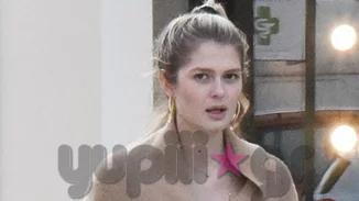 Αμαλία Κωστοπούλου | Με γοητευτικό συνοδό στην Κηφισιά - Δες τα στιγμιότυπα