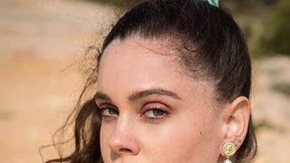 Η Ασημίνα Χαρίτου για τη φημολογούμενη σχέση με τον Νώντα Παπαντωνίου | «Εγώ δεν είμαι influencer με πλαστικές στη μύτη»