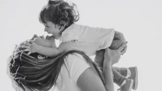 Δεν έχει σημασία αν θήλασες ή όχι, σημασία έχει να "φτιάξεις" ανθρώπους με αγάπη στην καρδιά