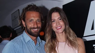 Νίκη Θωμοπούλου - Γιάννης Μαρακάκης | Σπάνια πλάνα από το σπίτι της οικογένειας