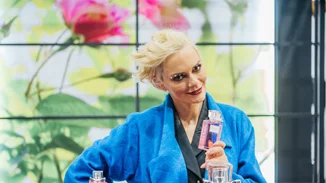 Backstage | Ποιες Ελληνίδες celebrities είδαμε στα παρασκήνια γνωστού fashion show