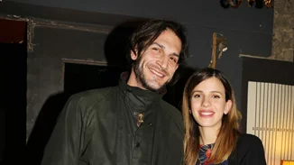 Αλεξάνδρα Ταβουλάρη | Το look σε θεατρική έξοδο με τον σύντροφό της λίγο πριν γίνουν γονείς για πρώτη φορά