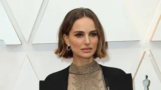 Natalie Portman | Το φεμινιστικό μήνυμα του outfit που έβαλε στα Oscars 2020